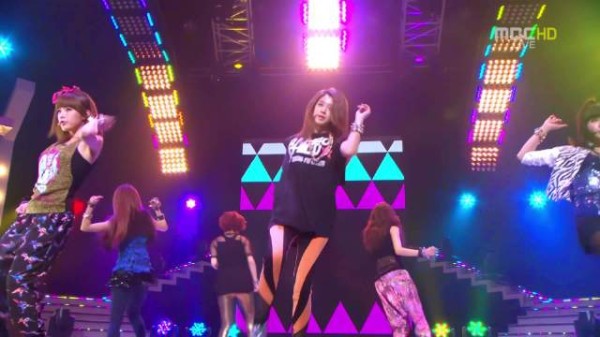 十四年前T-ARA音乐中心表演Lovey Dovey