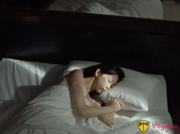 韩国限制级电影《在你的床底下》，生猛劲爆，适合一个人的时候看