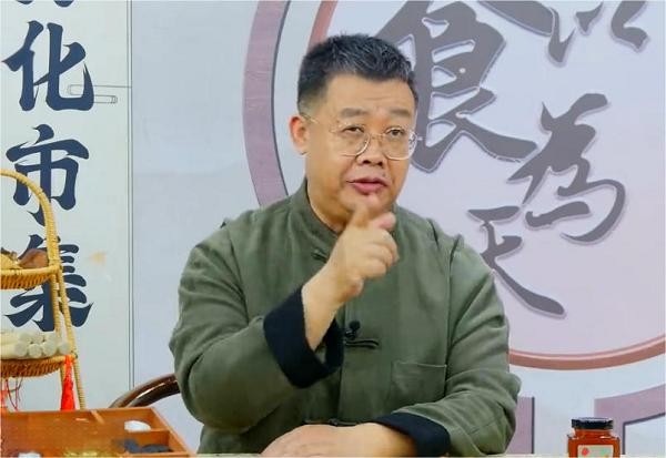 史士昊：“七分养三分治”实用妙方克制“老寒腿” 