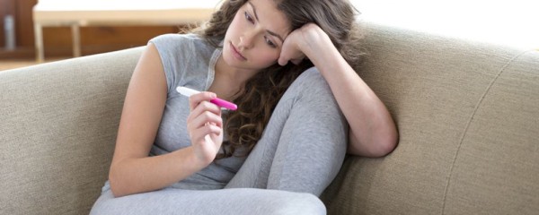 孕科医生在线咨询 怀孕15天小腹隐隐作痛正常吗