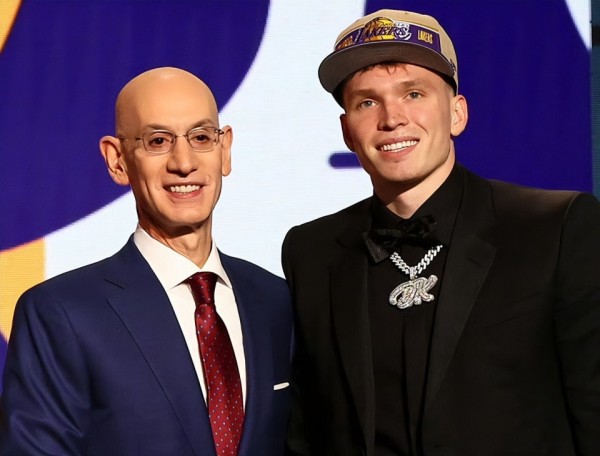 NBA首轮选秀出炉！法国大赢家，周志豪爆冷逆袭，湖人捡到宝了