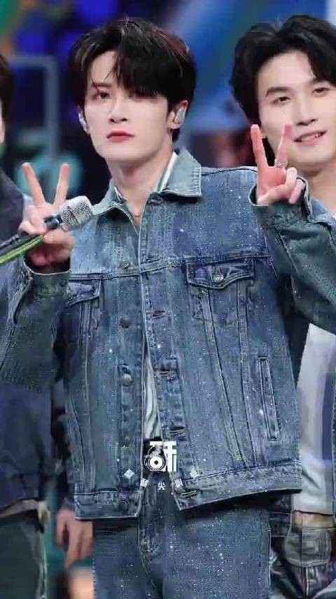 檀健次北京台春晚补演Proof舞台引热议