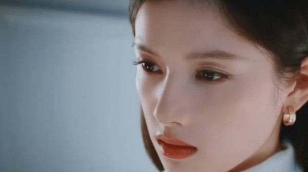 张婧仪~《野狗骨头》就是颜控和纯爱的天堂