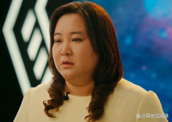 米兰街头偶遇贾玲,真人没网上吹嘘的那么好看,没时尚感略显土气