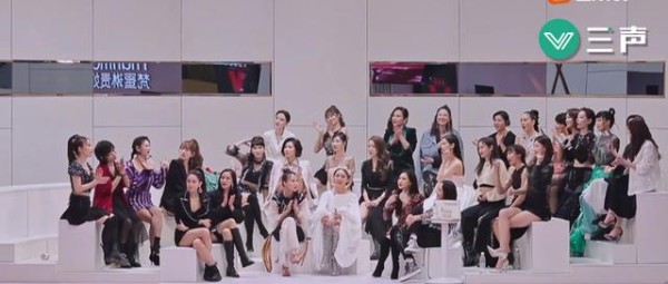 《乘风破浪的姐姐》爆火,姐学+选秀除了互撕还要看什么?