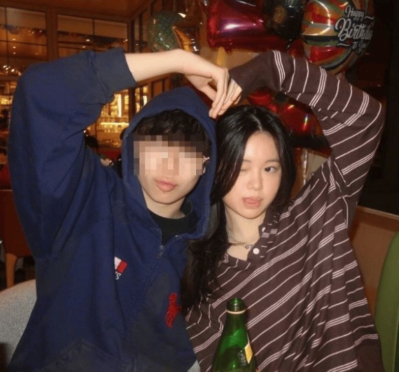 陈自瑶回应13岁女儿恋情传闻:请尊重普通青少年的权利