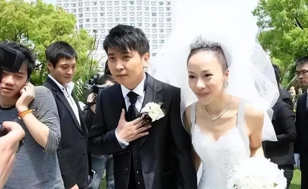 保剑锋前经纪站出来和稀泥，更加坐实婚内出轨，网友：真是猪队友