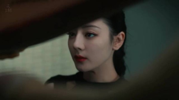 迪丽热巴的美貌很好的展现出来了