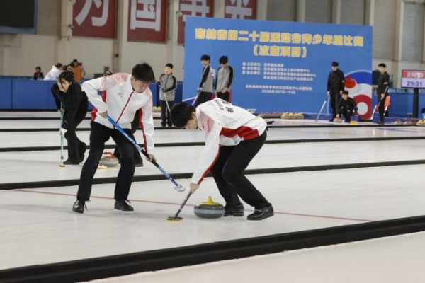 延边冰雪健儿在省运会上争金夺银