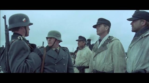 德军上校史坦纳为救犹太女孩持枪对峙党卫军