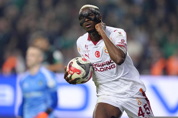 Résumé : Grâce à Osimhen, Galatasaray enfonce Karagumruk !