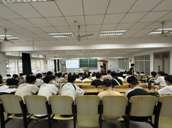 认识自我 悦纳自我 ——学院举办2025年春季学期心理骨干专题培训