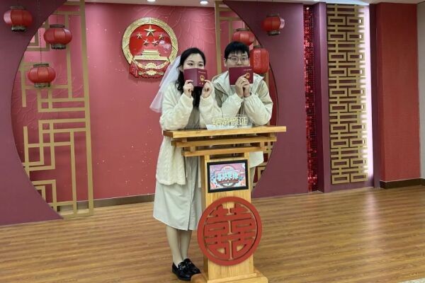 幸福婚姻的家庭生活指南，来看