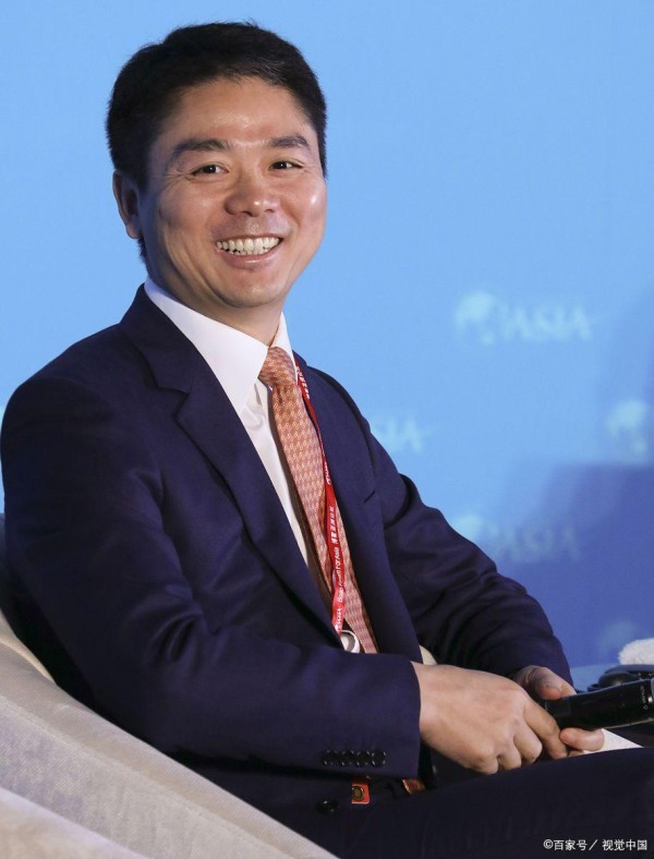刘强东：从草根到巨的传奇之路