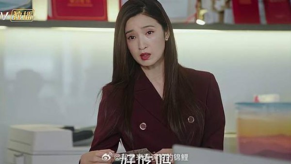 亲姐刚把鲜花饼分了，谁料竟是红豆做的，立马抢回