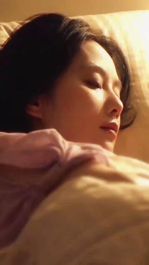 《惊蛰无声》刘诗诗扮演小玉，眼中含泪，她演的是好人还是“鬼”？