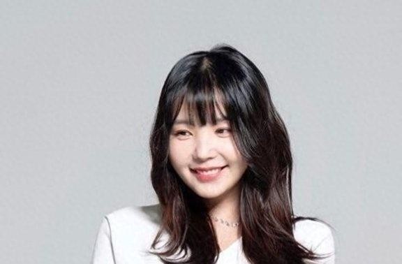 韩国女星被娱乐圈淡忘后，沉迷游戏逃避现实，还遭长期跟踪骚扰