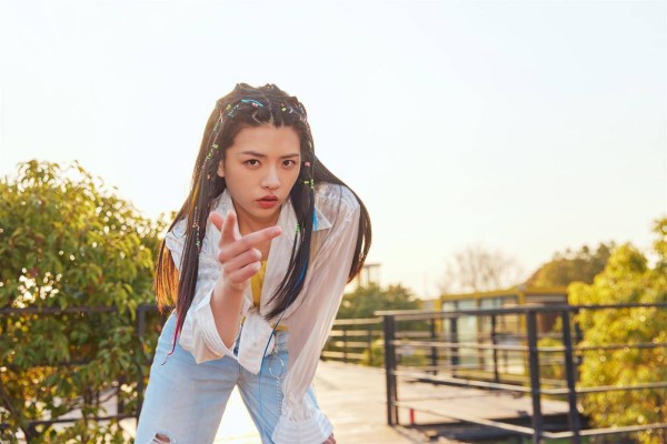 一般来说，已婚女人见面时是这种样子，就是已经喜欢上了，别不懂