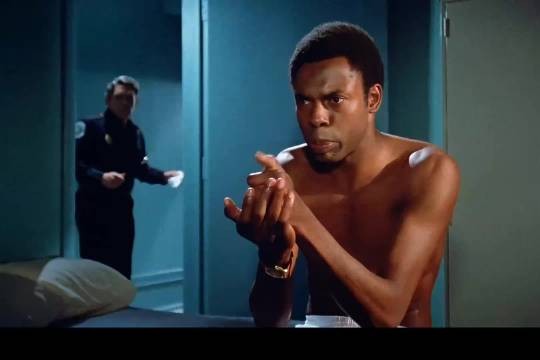 小伙凭借精湛的口技，成功入选了警队