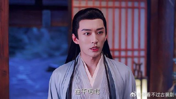 刘学义看到唐嫣为了男人让出自己的房间,心里醋意大发