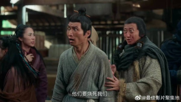 贼首看官兵杀来想逃 直接灭口,哪料王昆吾是装不能动