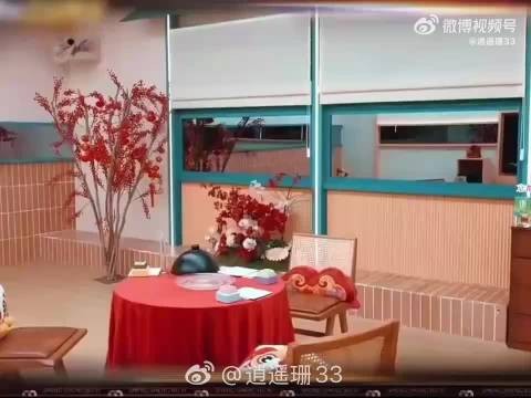 周兴哲晒与汪苏泷林宥嘉合照，三才子西装同框