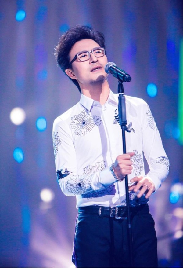 张小寒爆料娱乐圈新恋情，网友在线等瓜，“汪峰定律”能否打破？