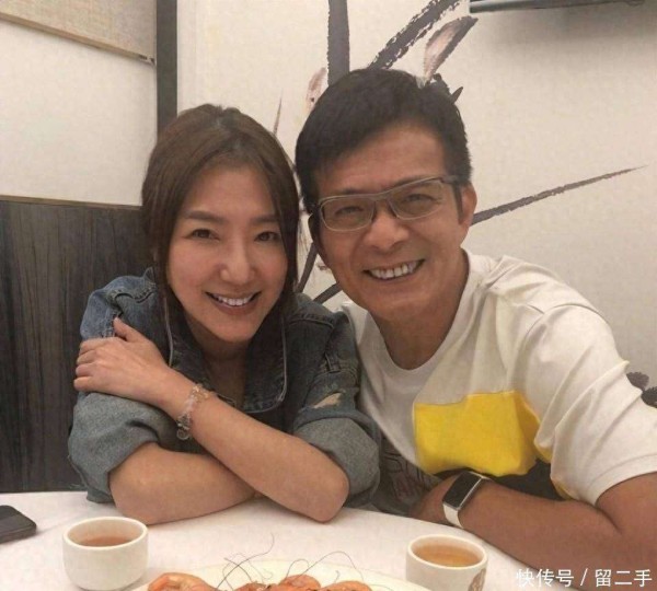 好家伙 黄日华一嗓子 直接把娱乐圈好朋友的窗户纸给捅了个透亮