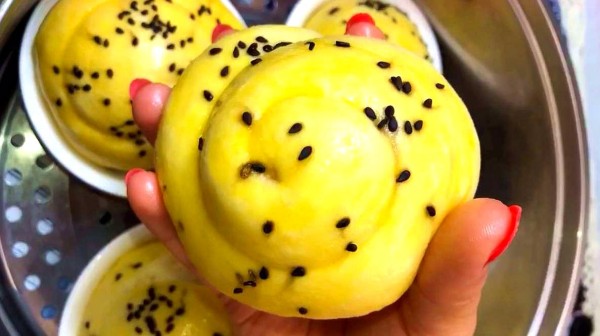 面粉别蒸馒头了，教你蒸面包的做法，蓬松暄软，好看又好吃