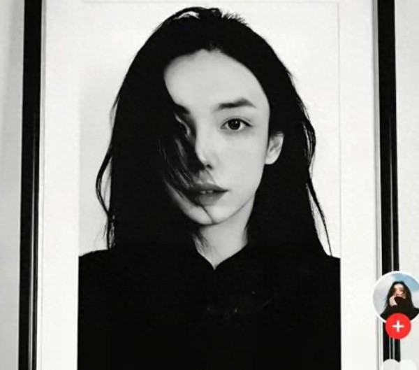 网络红人刘鑫宇辞世，留五年长发胜似女生，有两子，妻子披露死因