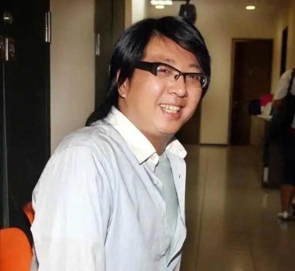 袁惟仁逝世仅一天后，私生活遭彻底曝光，竟与聂卫平境遇相仿引发热议