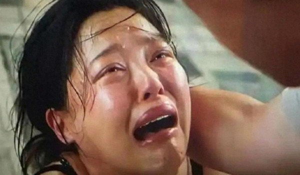 郭晶晶代言遭误伤、张雨绮代孕风暴、金晨事故澄清，娱乐圈潜规则再被揭开，舆论别失控