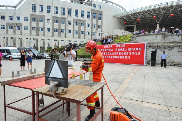 救命必备：关键时刻的应急处置技巧大揭秘