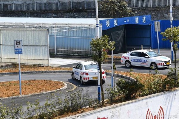 科目二 “停车熄火” 怎么办？2 个 “应急处理技巧”，不慌不忙应对-有驾