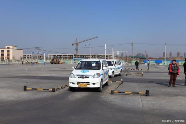 科目二 “停车熄火” 怎么办？2 个 “应急处理技巧”，不慌不忙应对-有驾