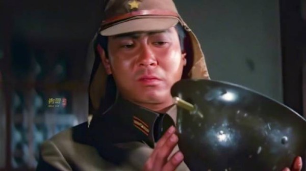 鬼子用火车逃跑，被又继续炸桥，全军覆没成渣，战争片！