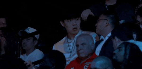 知道16顺位被选中的消息后，杨瀚森显得有些惊讶。