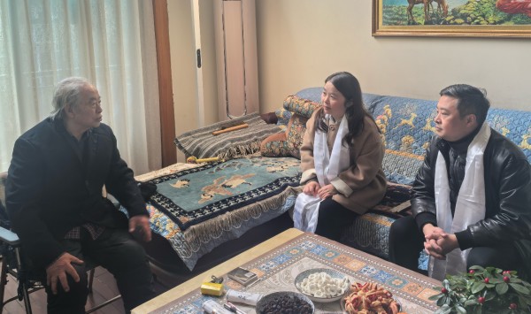 资讯｜艺术学院开展春节走访慰问