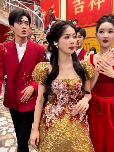 春晚后台下班视频曝光,白鹿李兰迪王玉雯等明星亮相