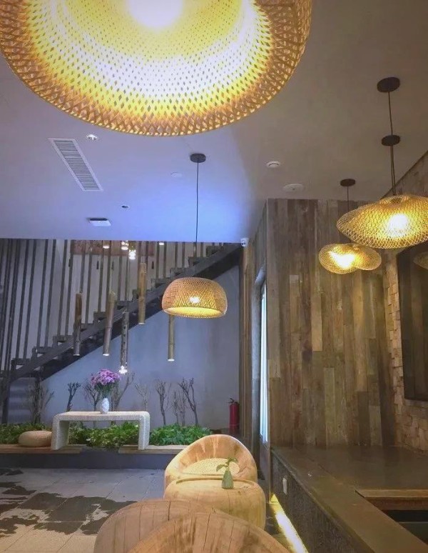 冬日雪地体验全攻略:乐趣与安全指南