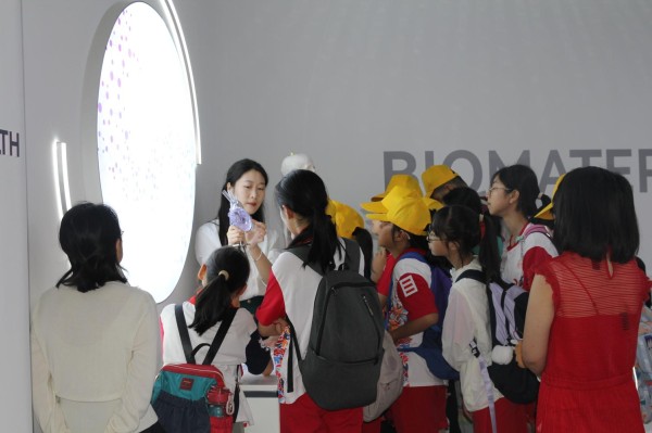 播撒科学种子 点燃科技梦想 激发新质生产力——湖北器械院成功举办“数往知来,‘心’益求新”高端医疗器械科技之旅活动