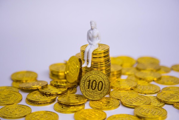 手里若有10万闲钱，不妨借鉴一下这5个技巧，帮你“钱生钱”