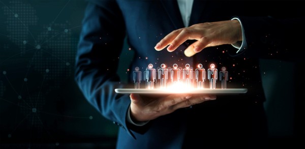 虚拟人物IP:打造独特身份,引领潮流新风尚