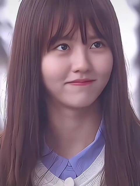 金所炫（金所泫）是韩国备受喜爱的“国民妹妹”