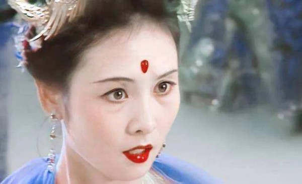 原来西游记中的女演员都美的超凡脱俗，看猴耽误正事啊