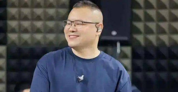 扬言不上春晚一周后，央媒点名岳云鹏，郭德纲的话有人信了