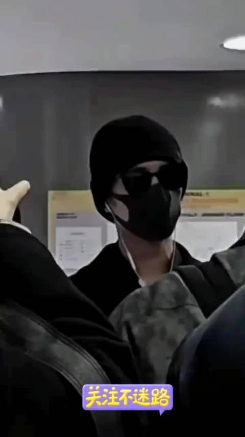 走路带风，依旧机场如秀场，看多少次都不够