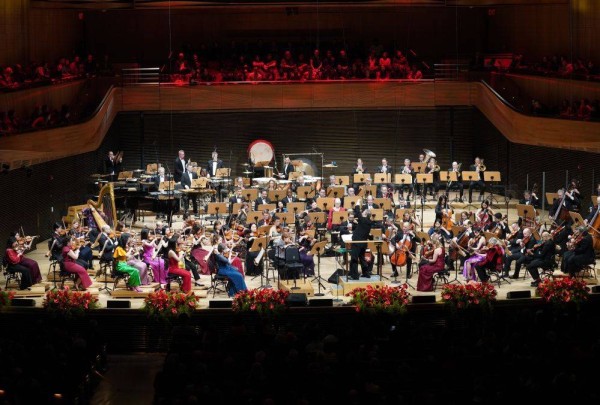 在纽约听见中国,余隆执棒纽约爱乐上演马年新春音乐会