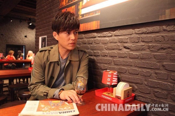 《中国日报》记者与演员靳东面对面：“我始终在传递美好”