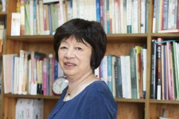 杨本芬承认抄袭,发文道歉